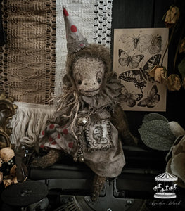 9.8" Old Circus Monkey