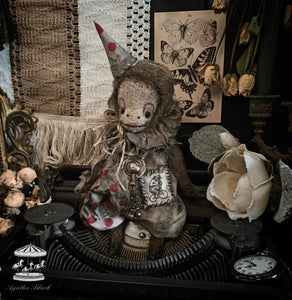 9.8" Old Circus Monkey