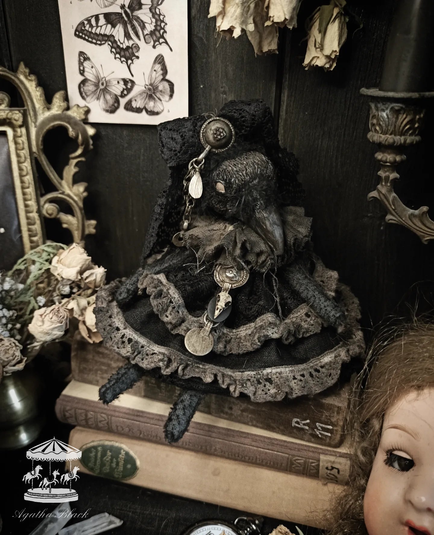 9.5" Mourning Raven