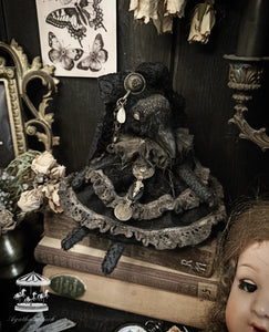9.5" Mourning Raven
