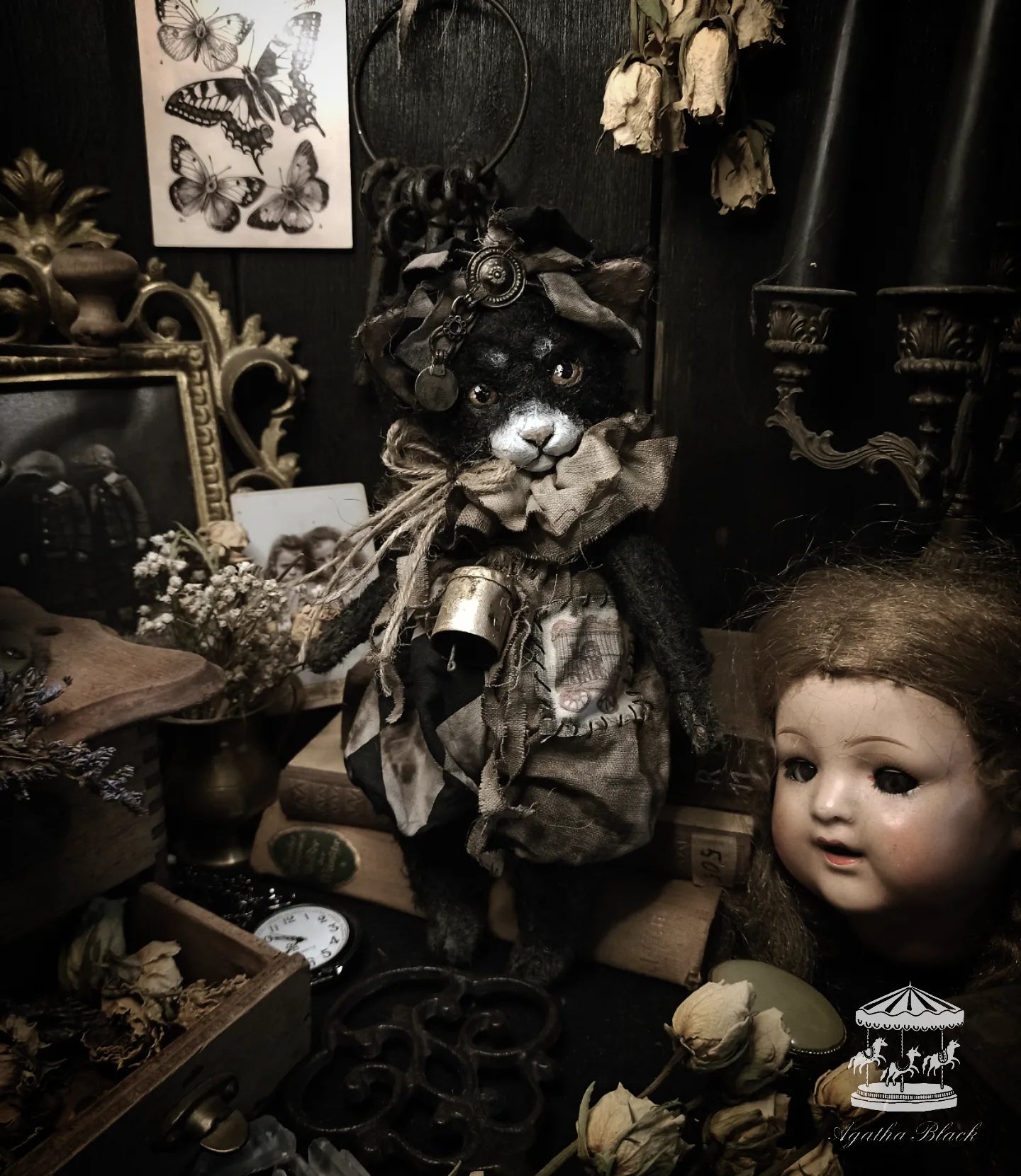 11" Old Black Cat