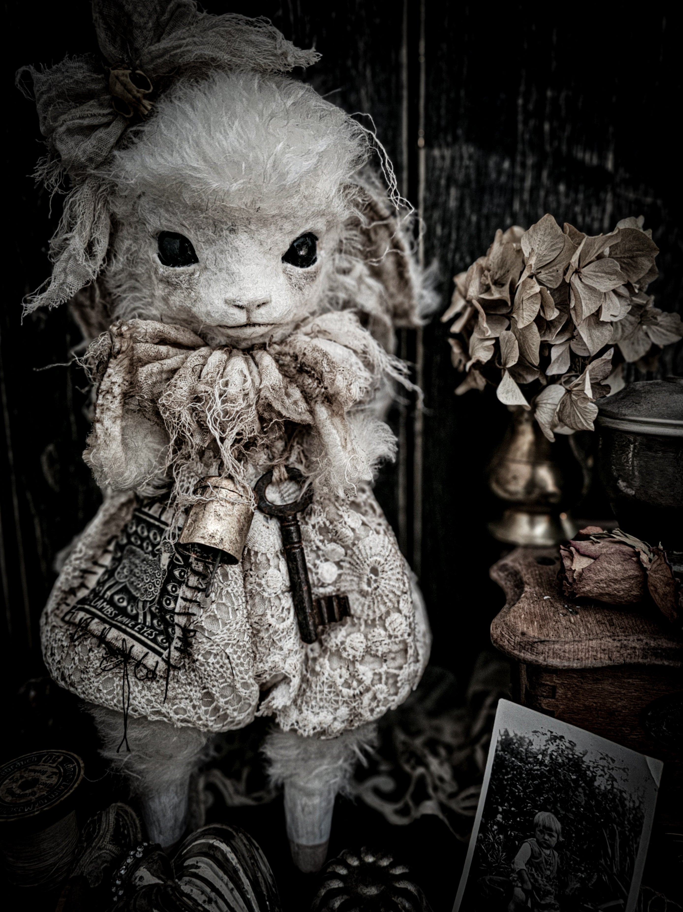 13.7" White Puffy Lamb
