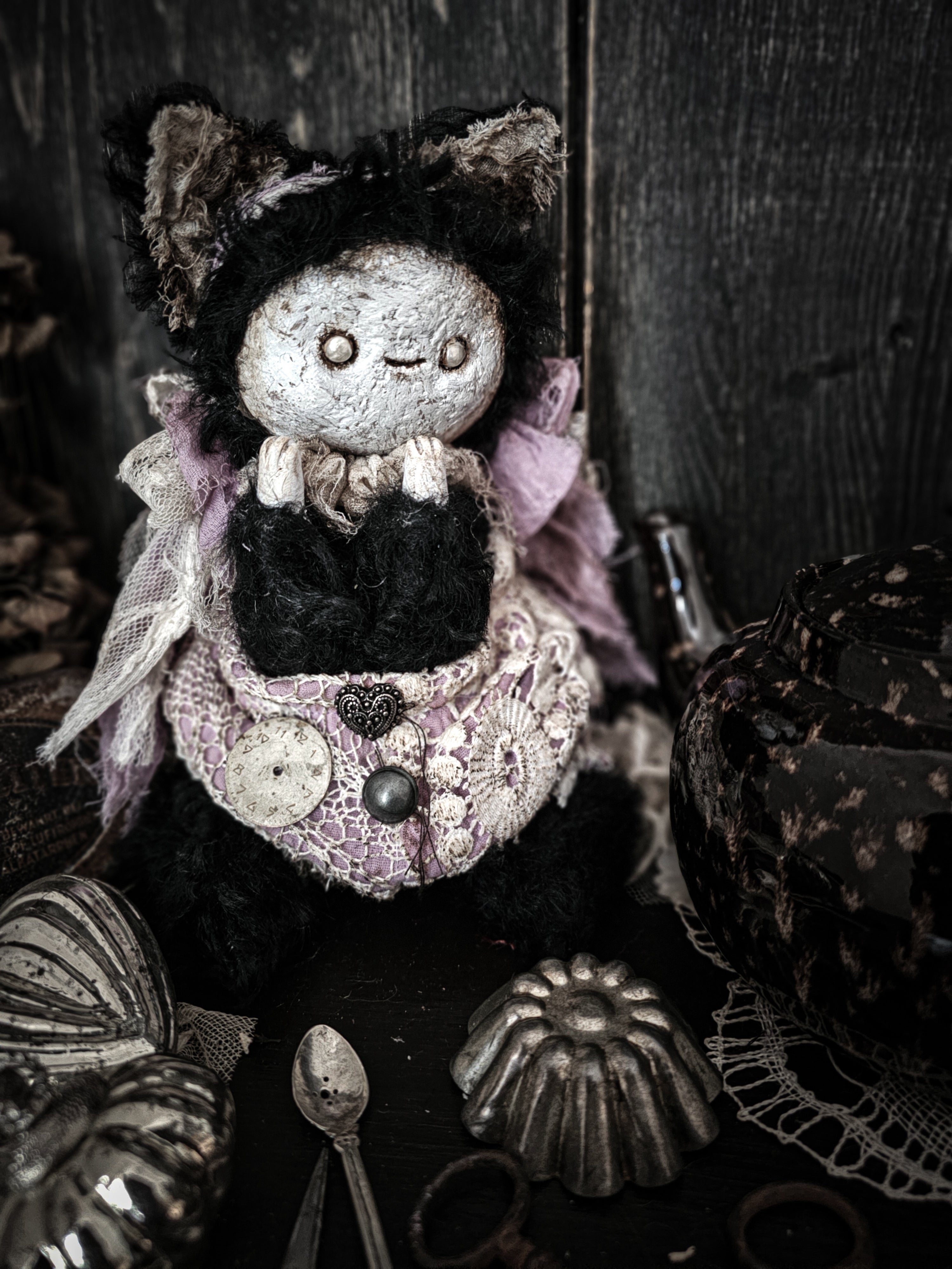9.4" Kitty Boo Moonmug