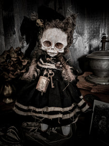 11.8" Skull Cat
