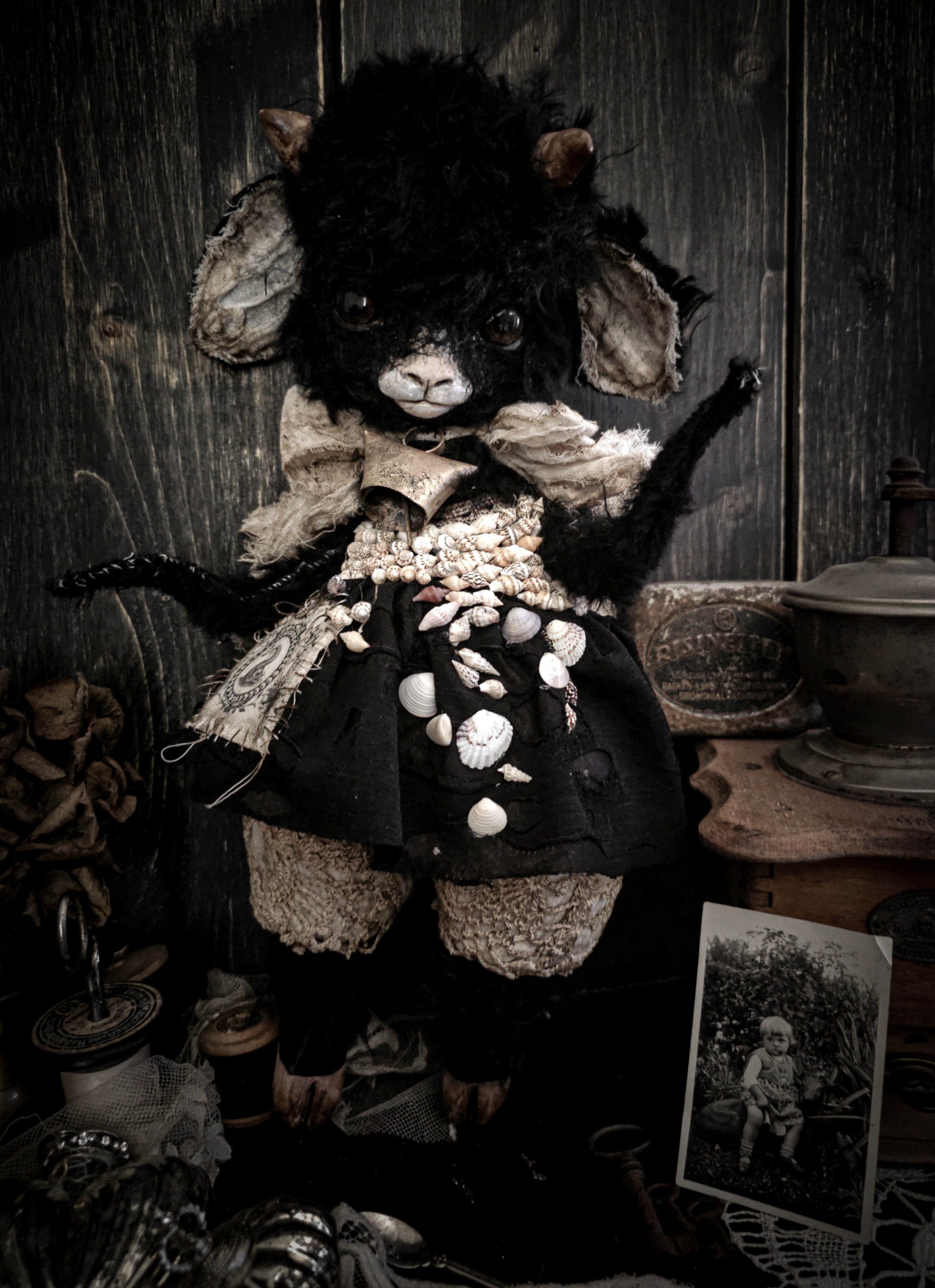 15" Black Lamb