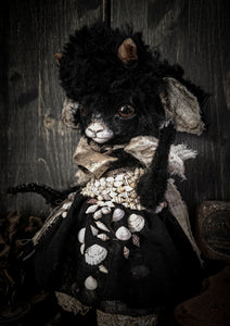 15" Black Lamb