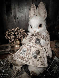17.3" White Rabbit