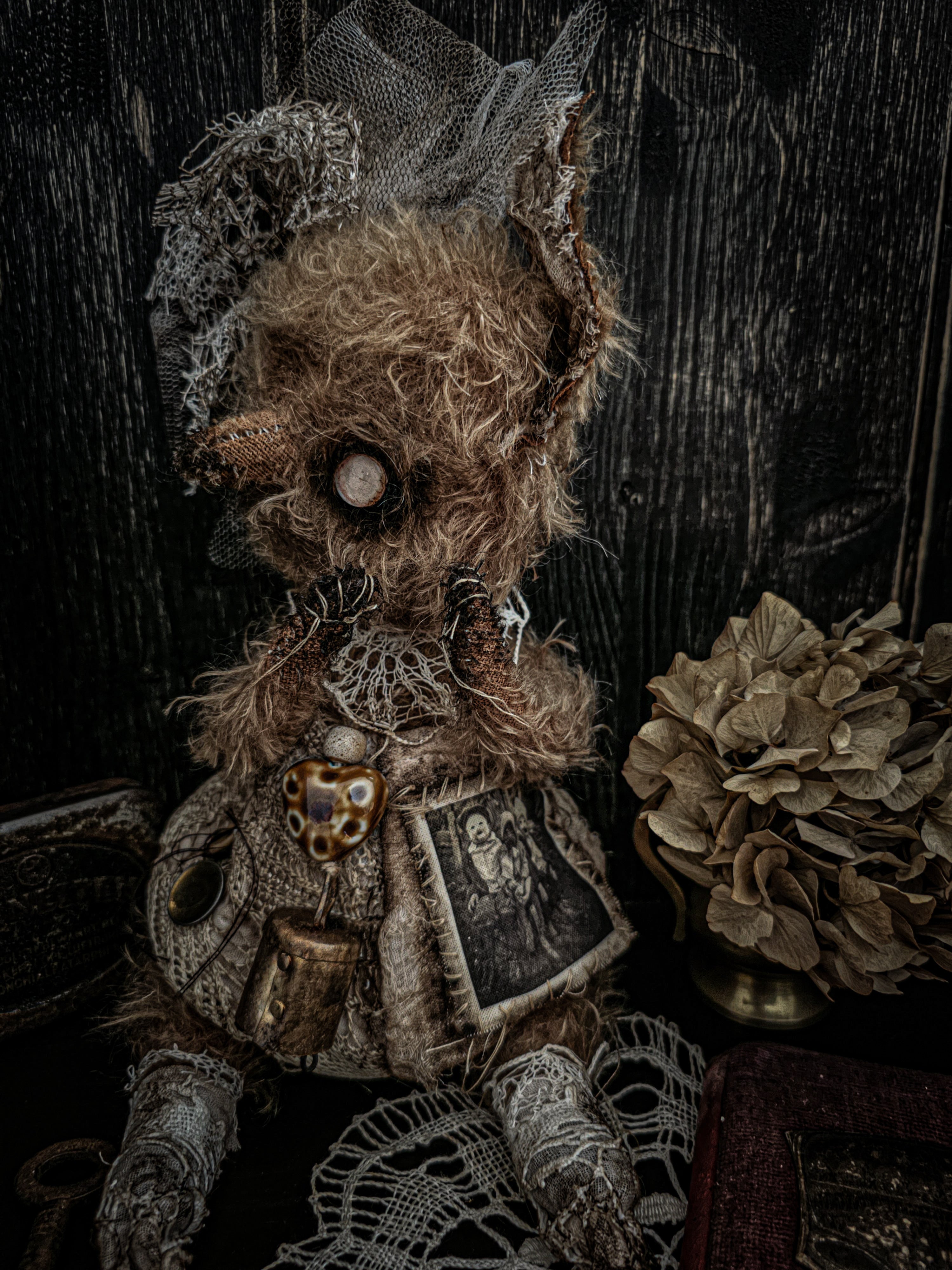 14" Creepy Fox