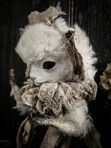 14.6" White Lamb