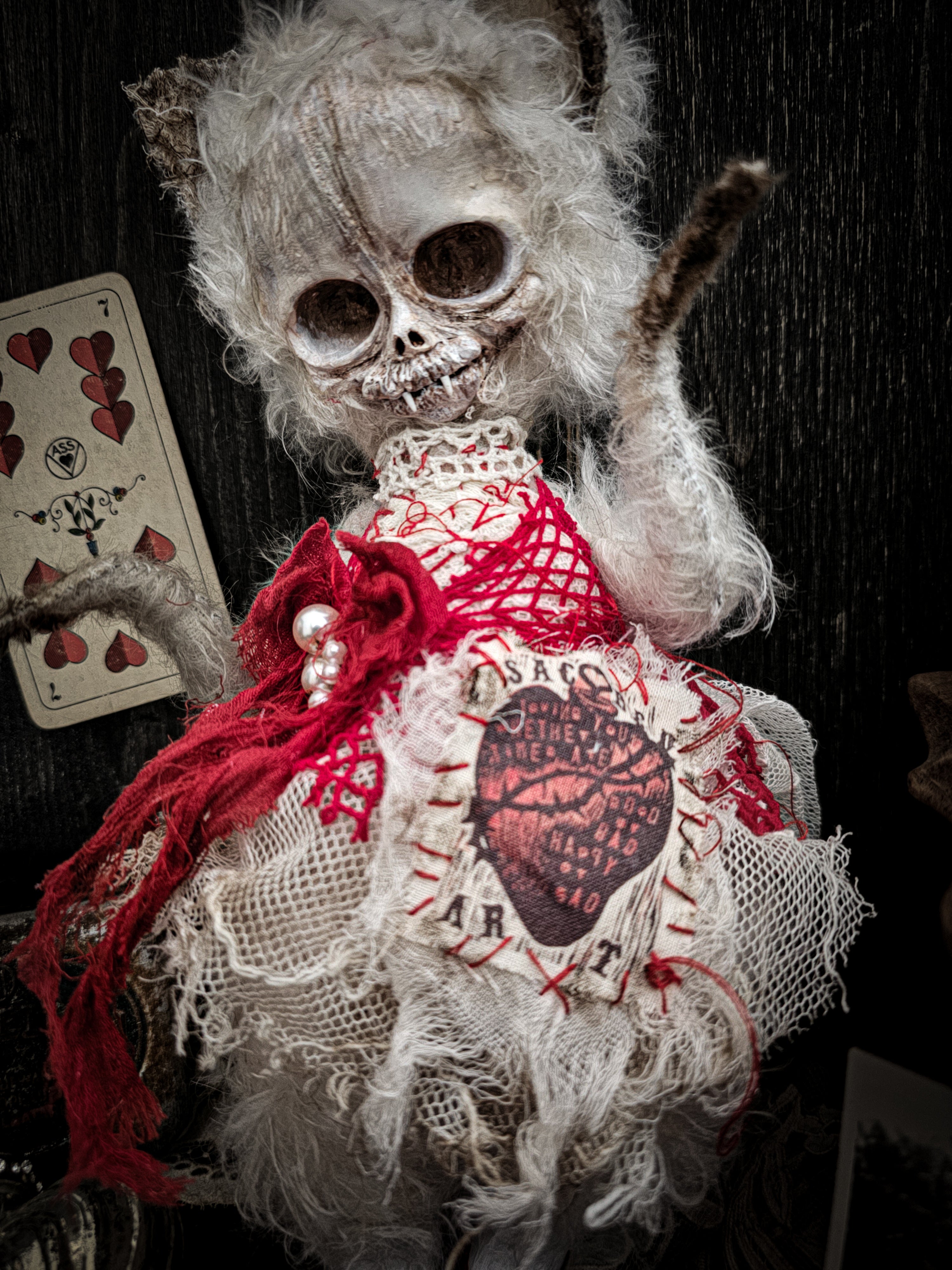 11" Skull Cat
