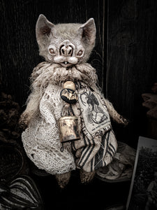 9" Pale Bat