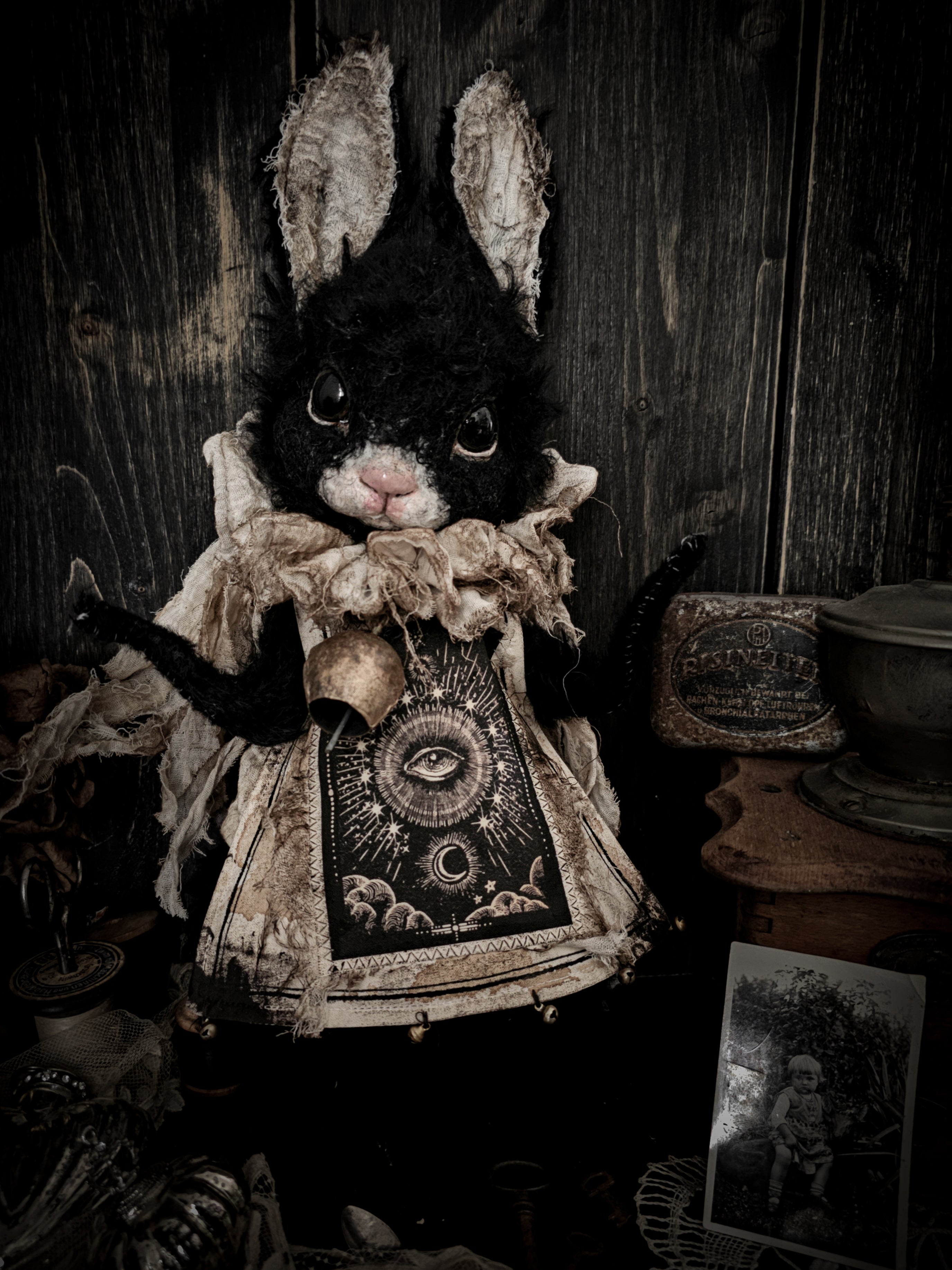 16" Black Rabbit
