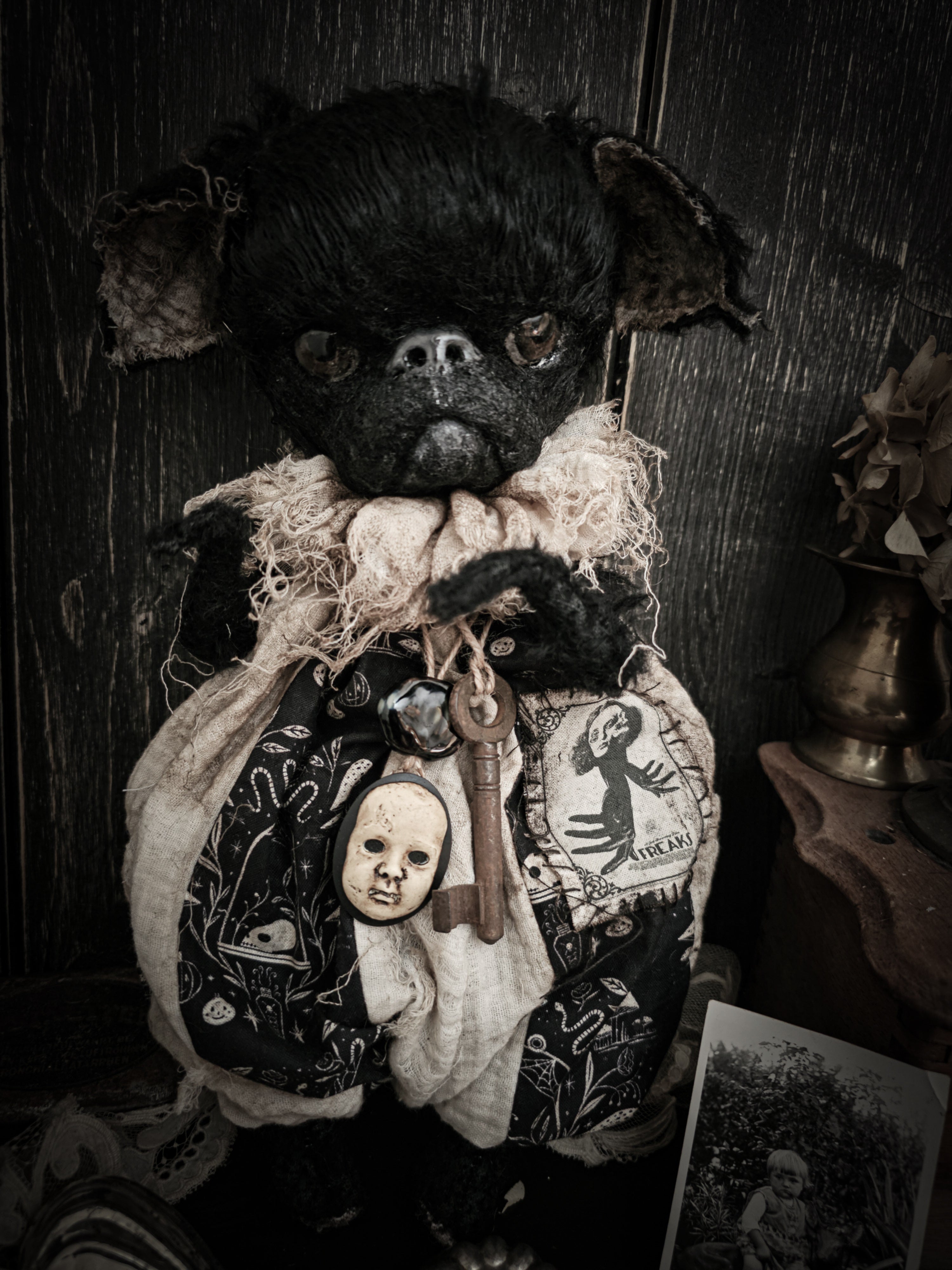 13.3" Grumpy Griffon