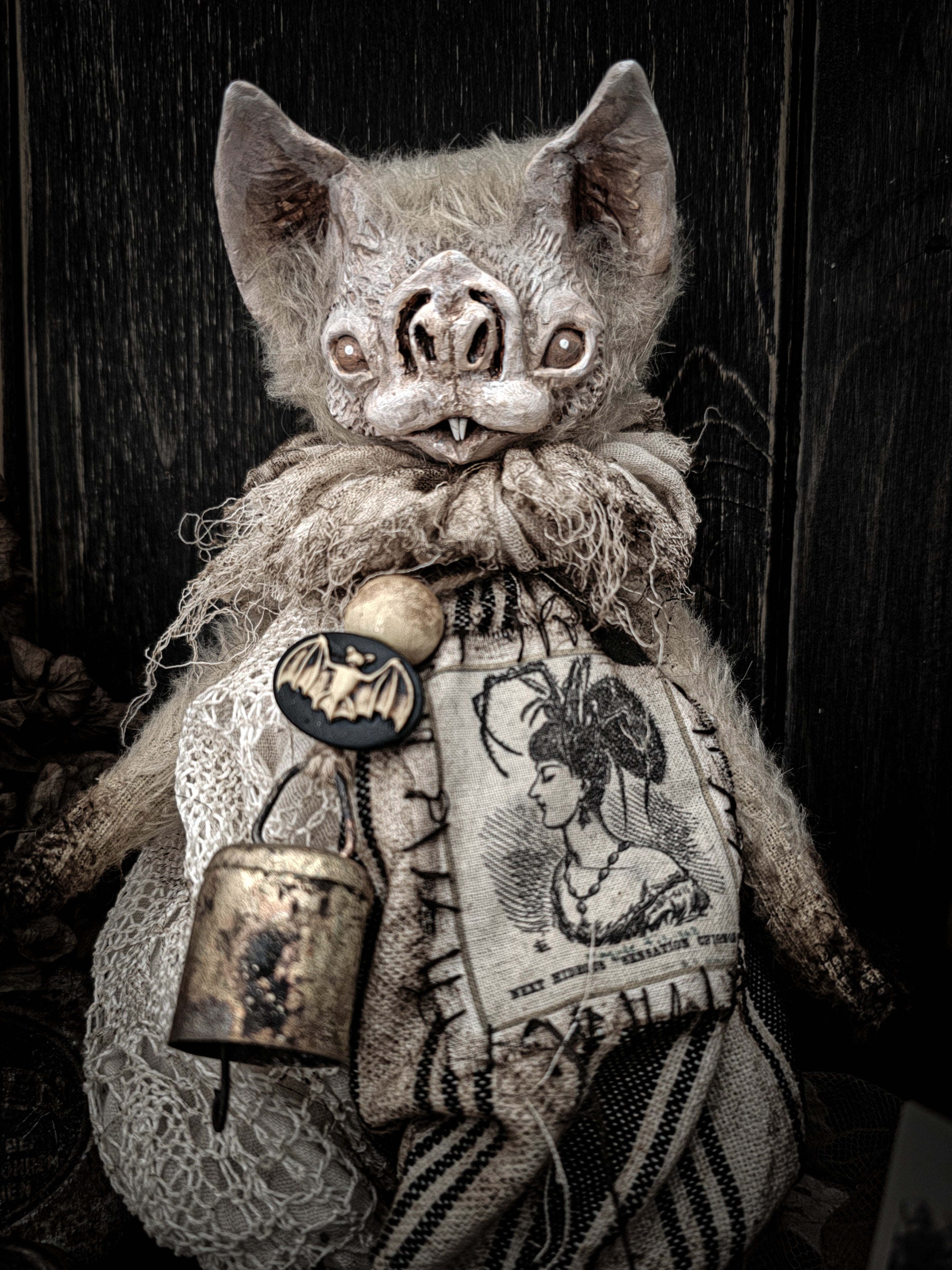 9" Pale Bat
