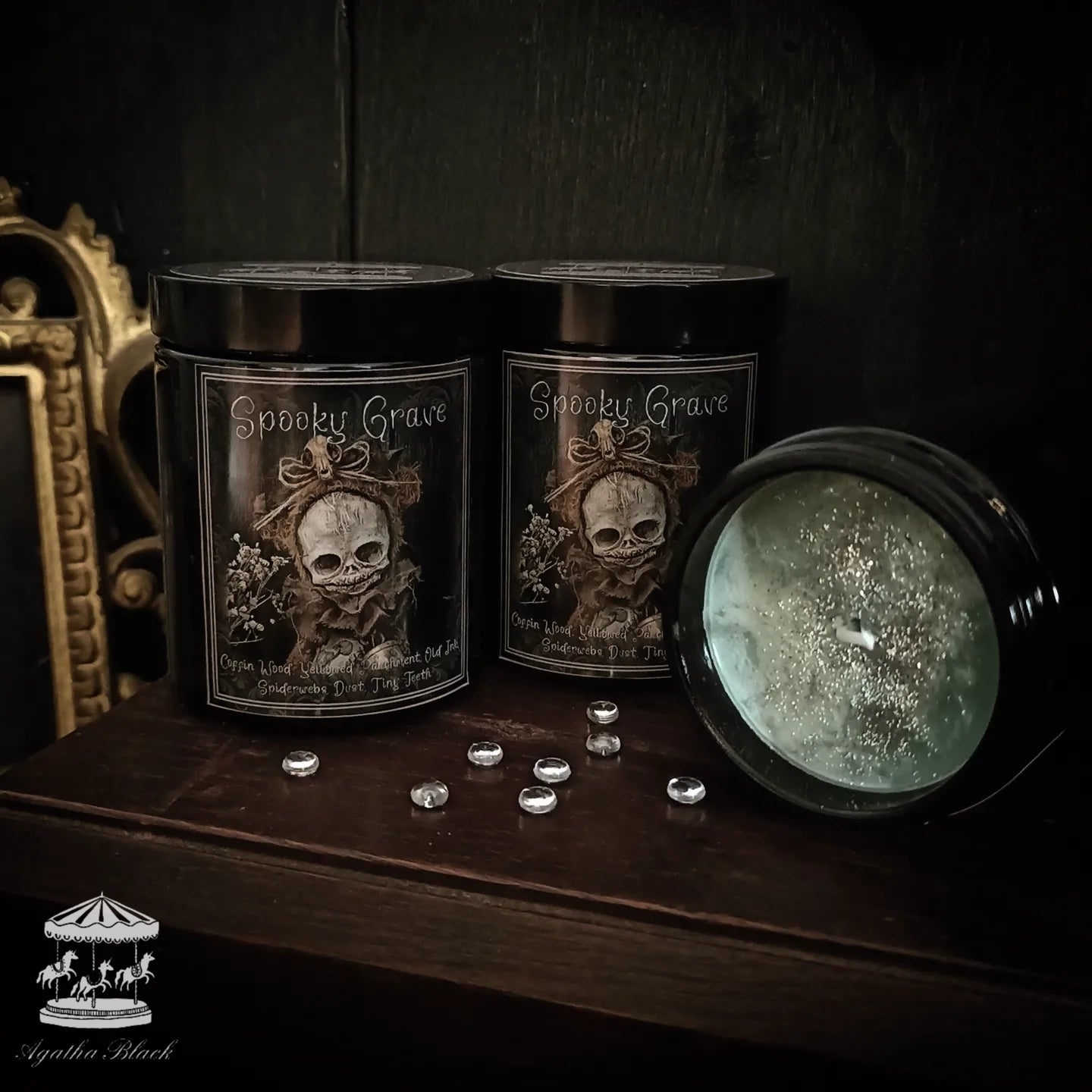 'Spooky Grave' scented candle