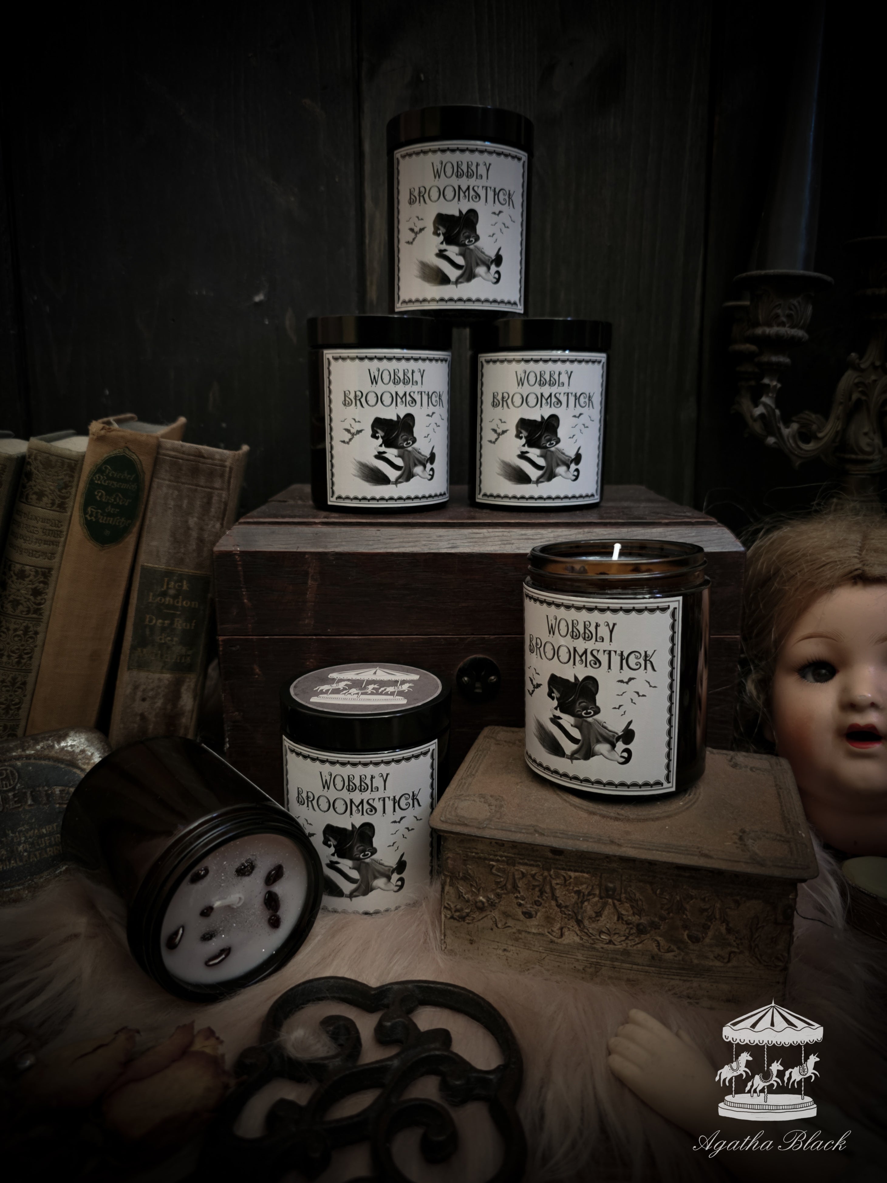 'Wobbly Broomstick' scented candle