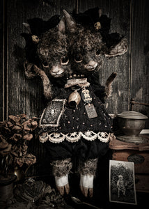 19" Siam Twin Goat
