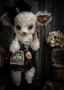14.9" Lamb