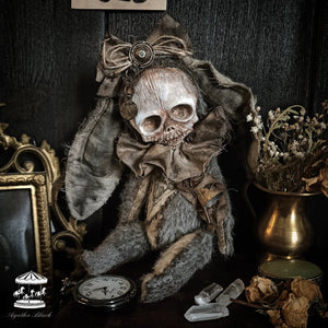 10.2" Skull Rabbit