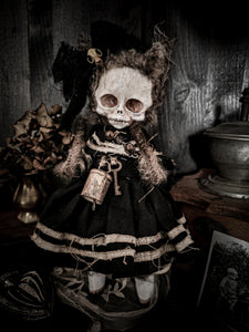 11.8" Skull Cat