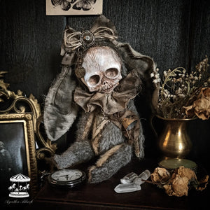 10.2" Skull Rabbit