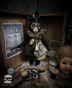 11.8" Old Monkey
