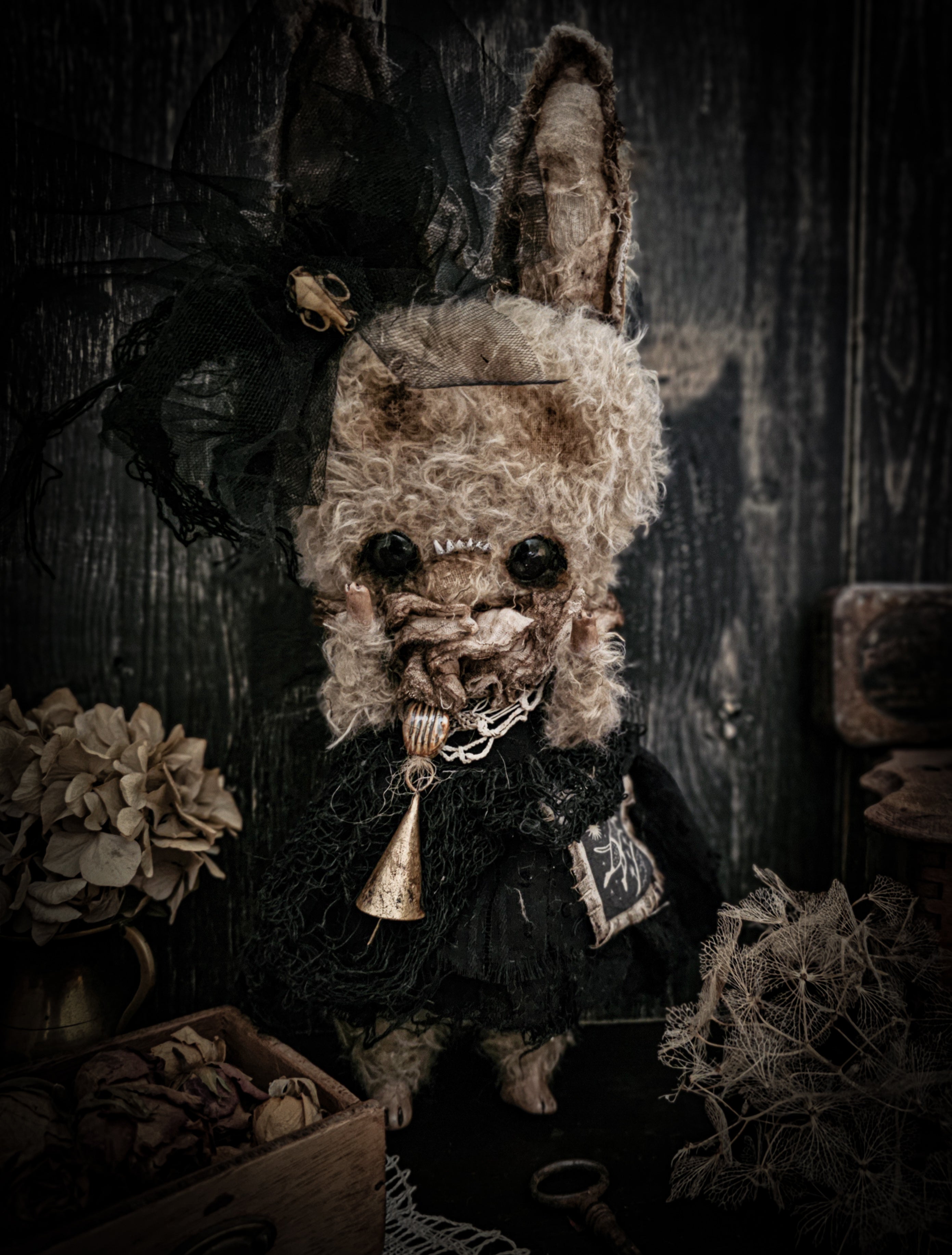 14" Gloomy Rabbit