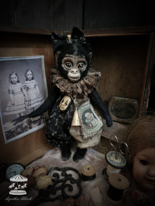 11.8" Old Monkey
