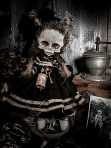 11.8" Skull Cat