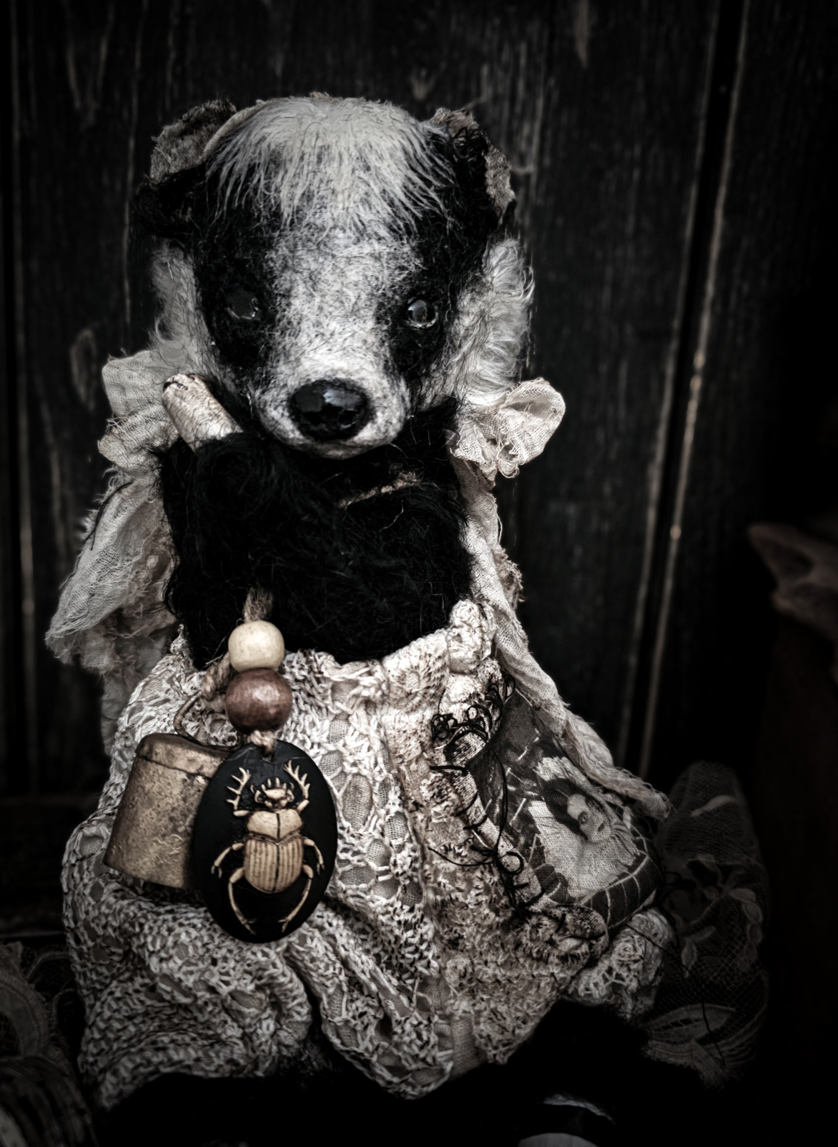 12.2" Badger