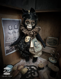 11.8" Old Monkey