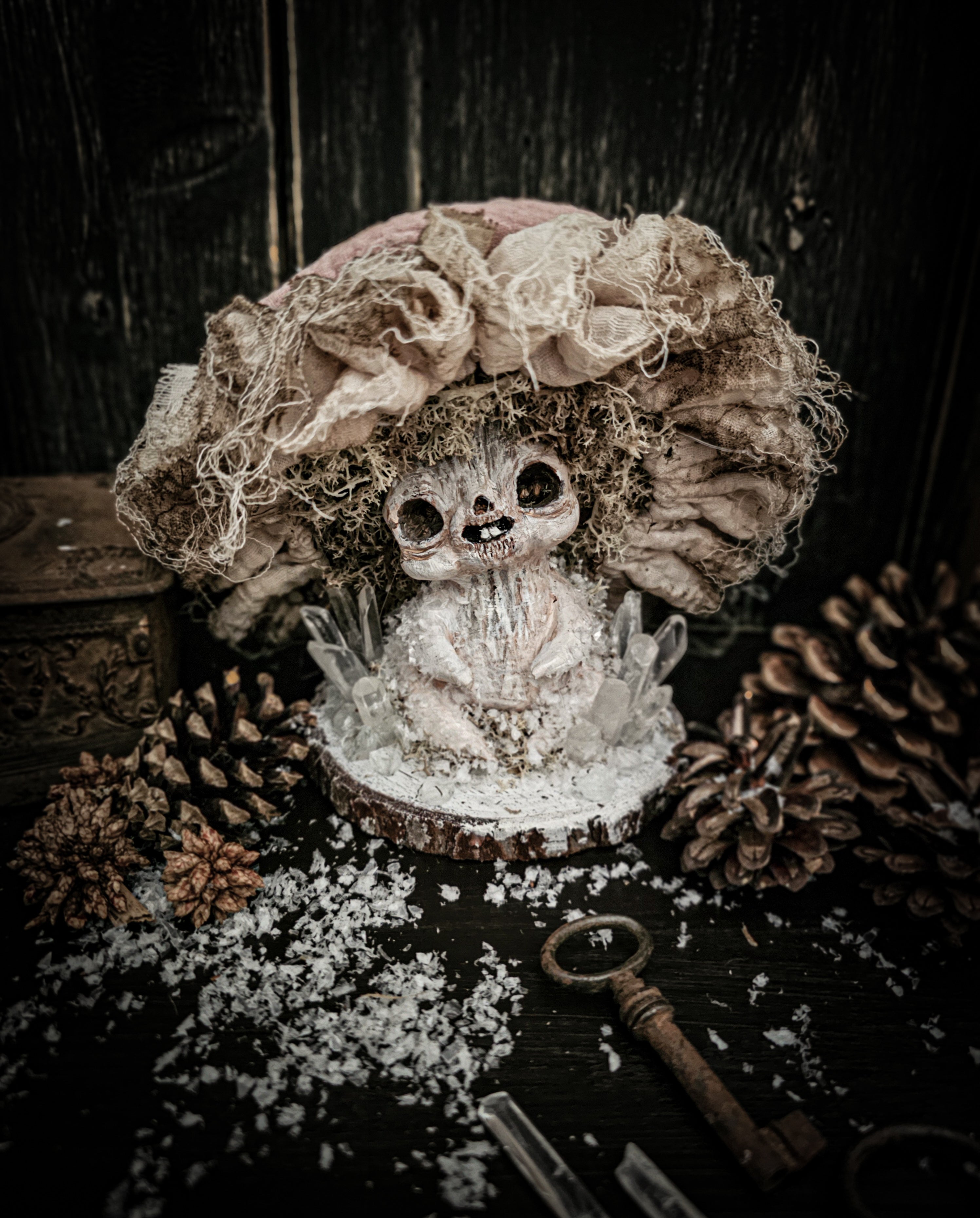 4.7" Frosty Mushroom