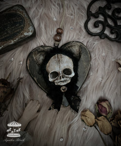 4.3" Skull Pendant