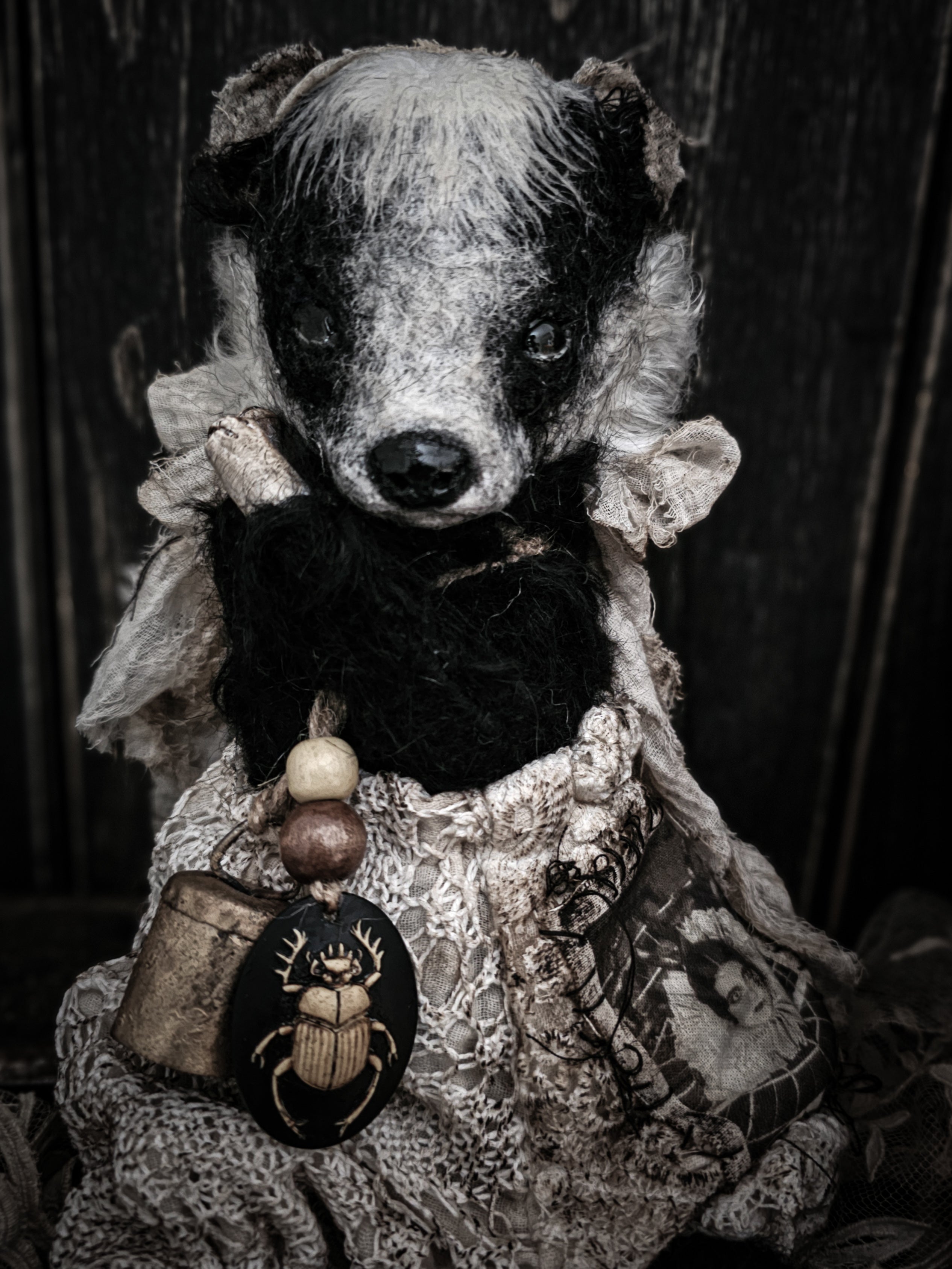 12.2" Badger