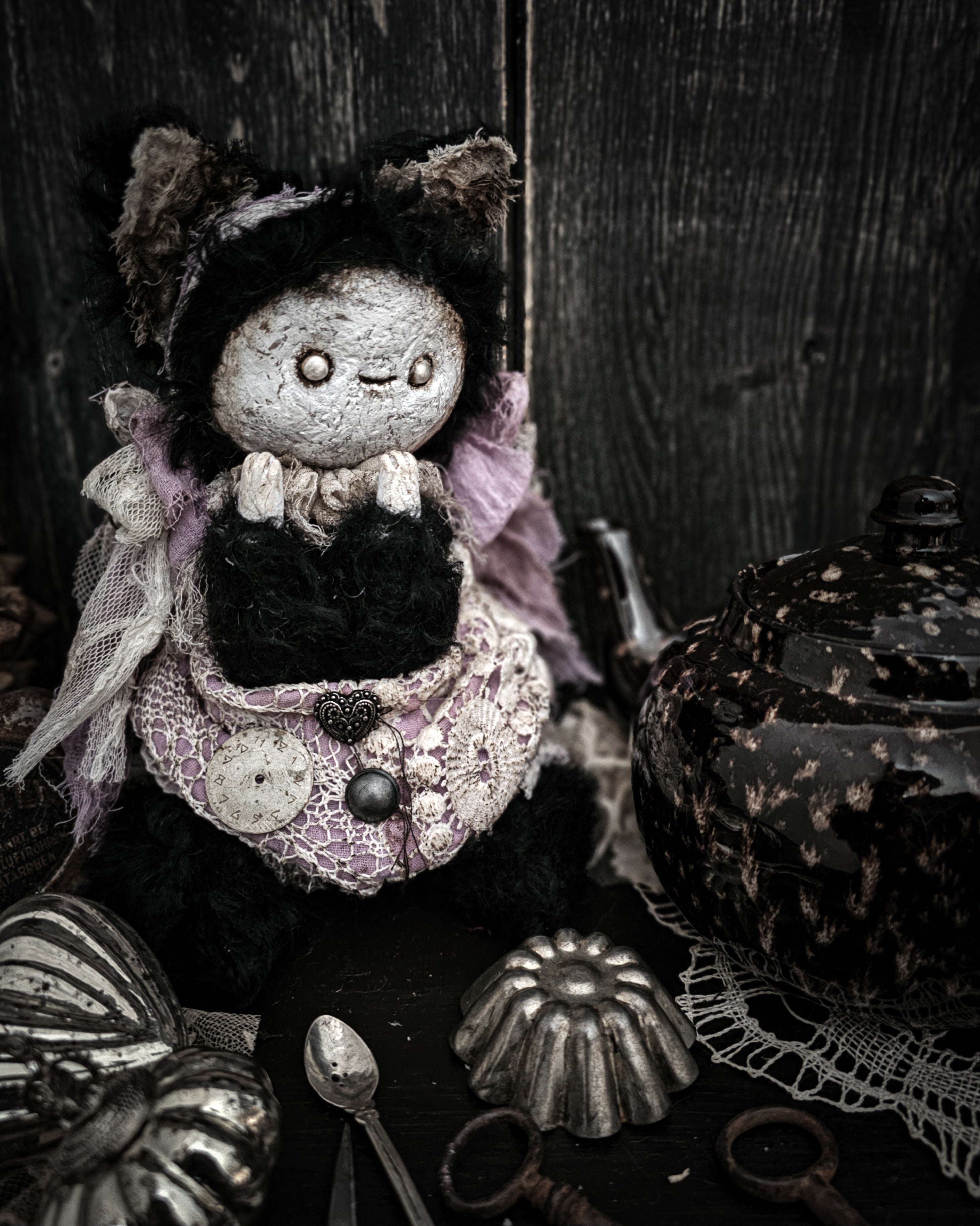 9.4" Kitty Boo Moonmug