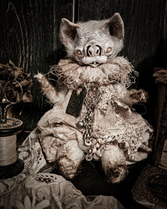 9" pale bat