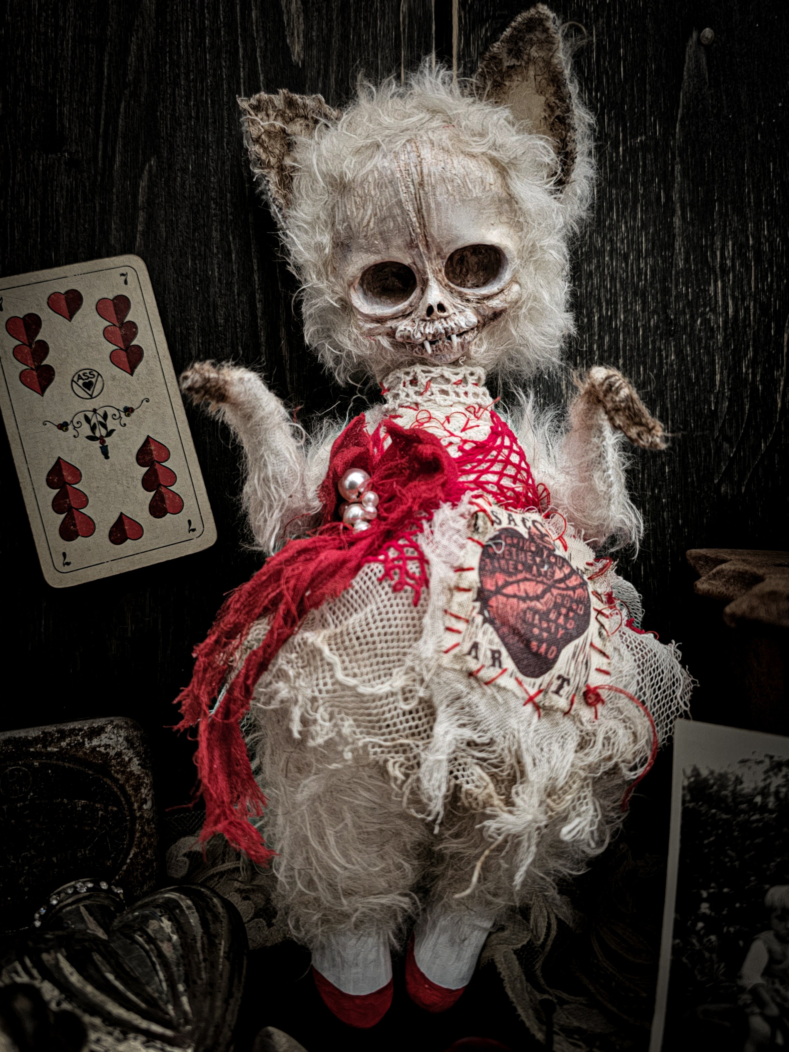 11" Skull Cat