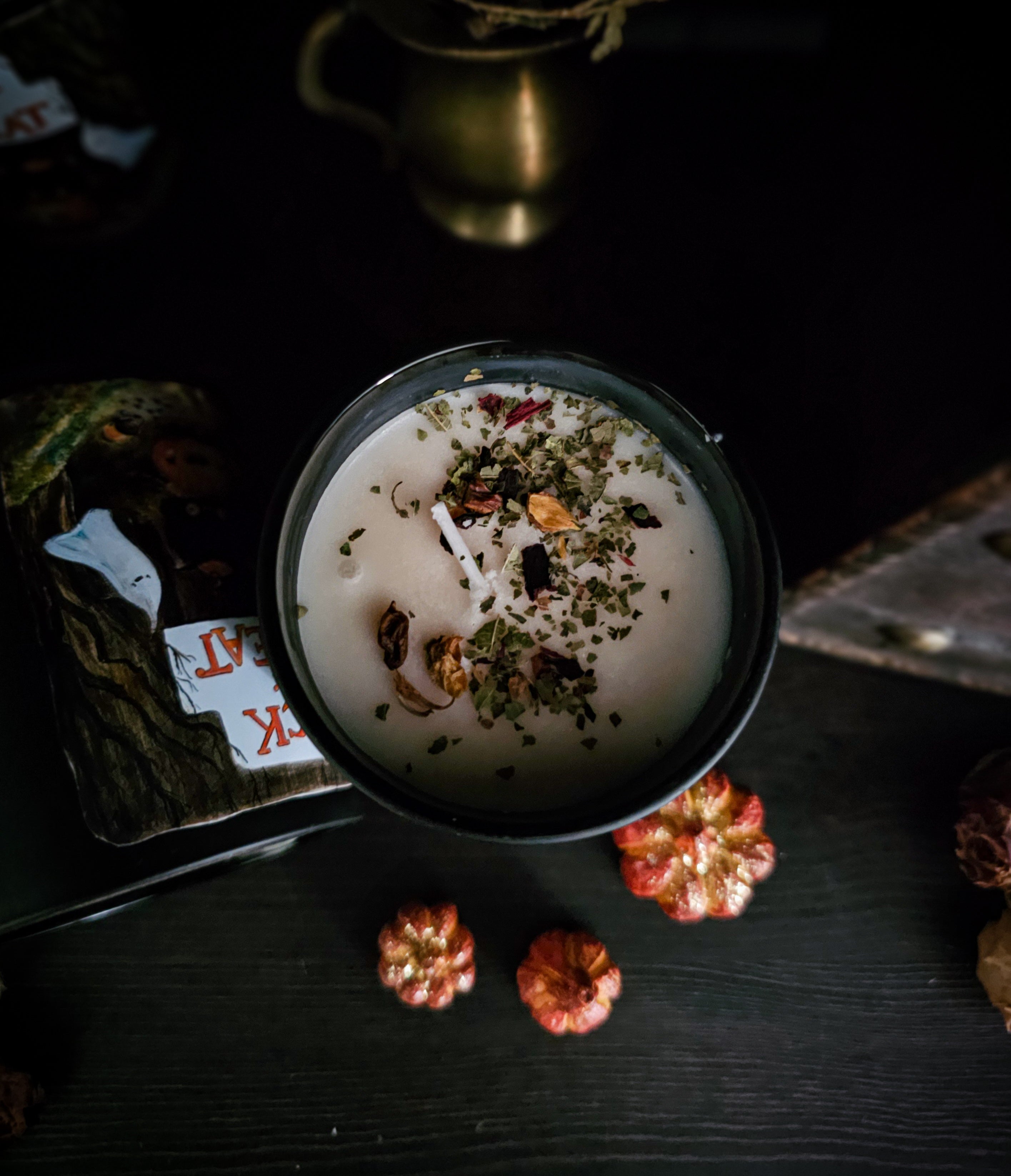 'Trick or Treat' scented candle