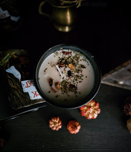 'Trick or Treat' scented candle