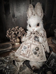 17.3" White Rabbit