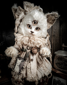 15.7" White Puffy Cat