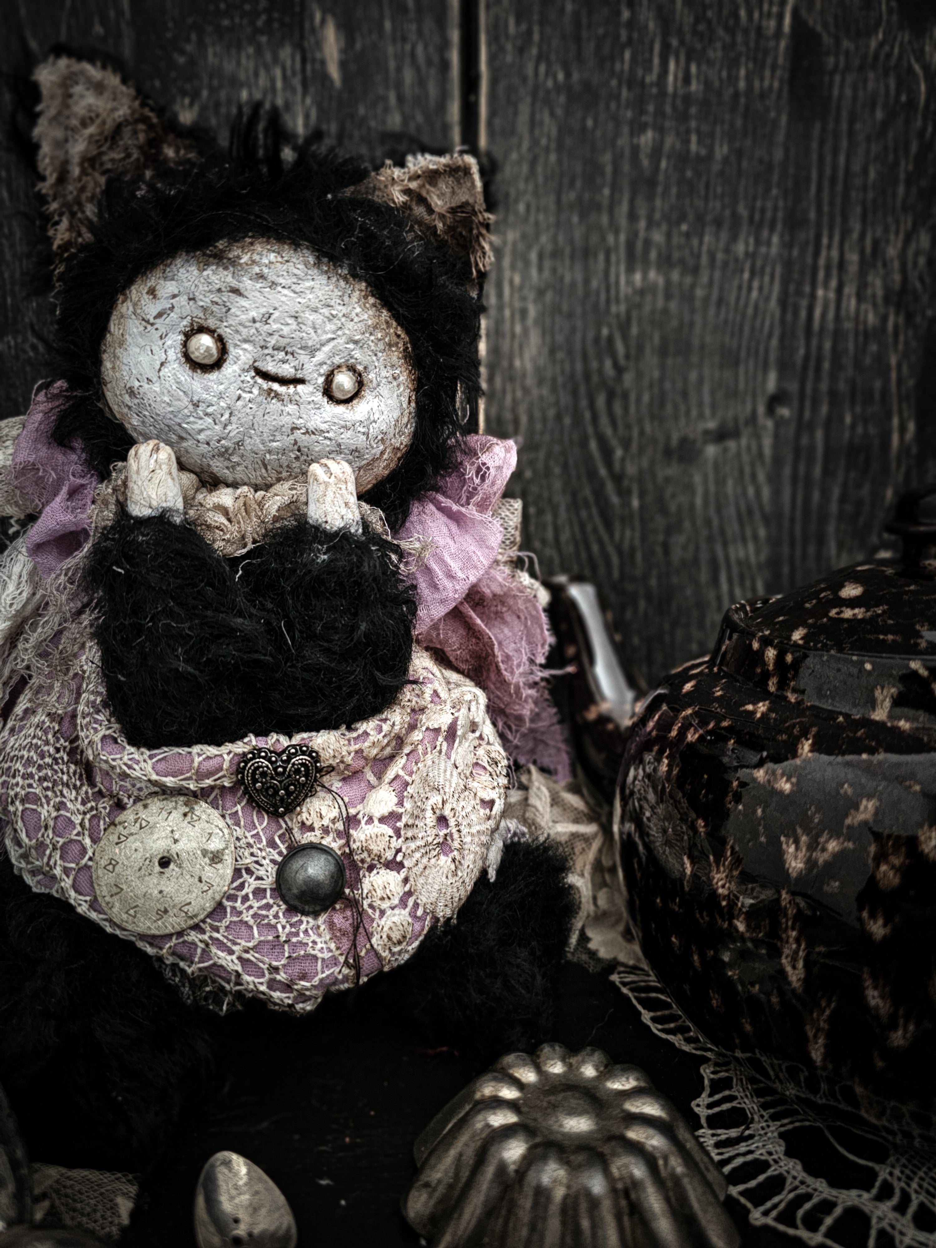 9.4" Kitty Boo Moonmug