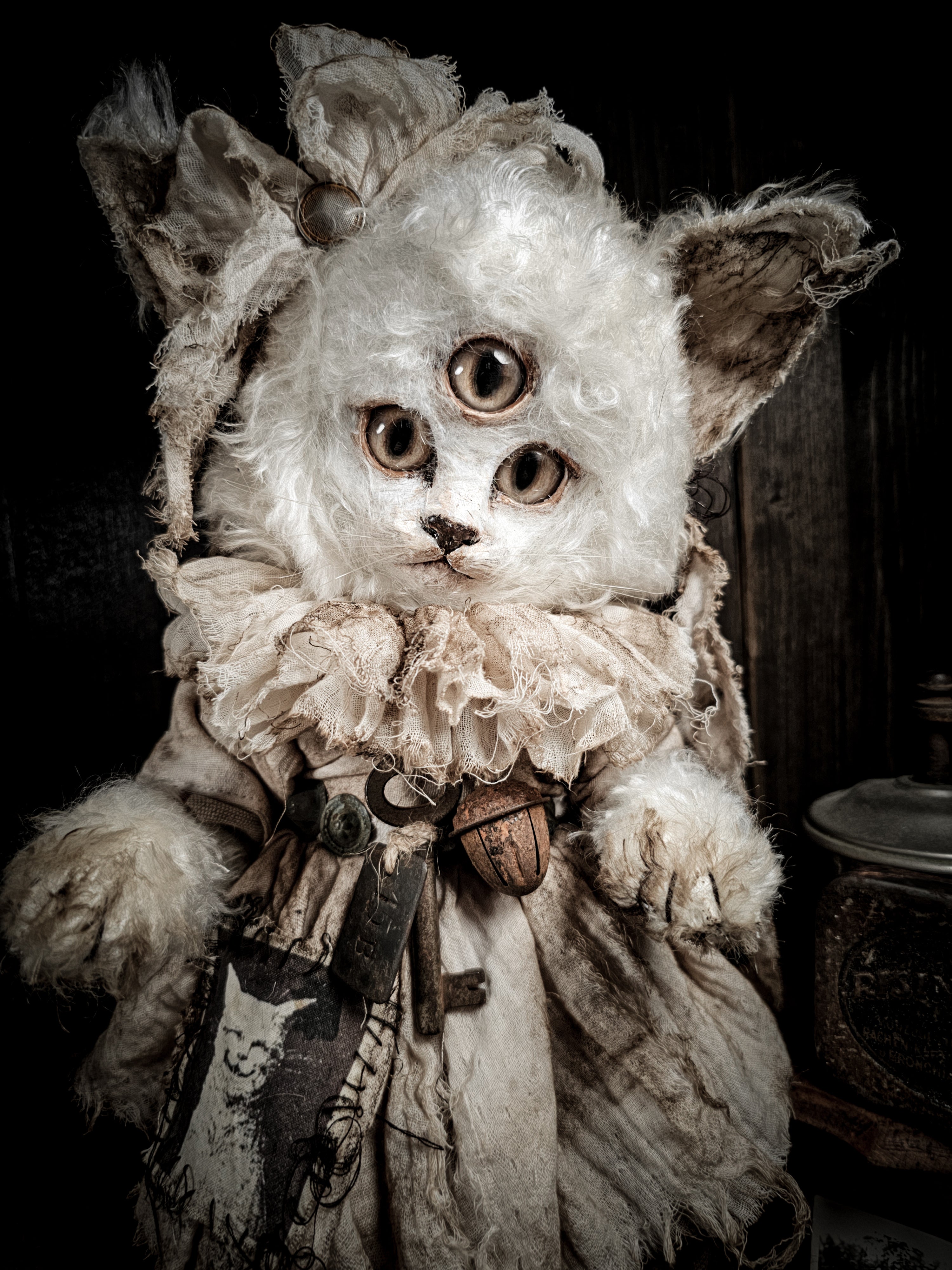 15.7" White Puffy Cat