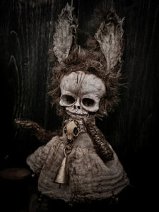 9" spooky hoppling