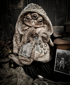 10" Three Eyed Toad