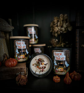 'Trick or Treat' scented candle