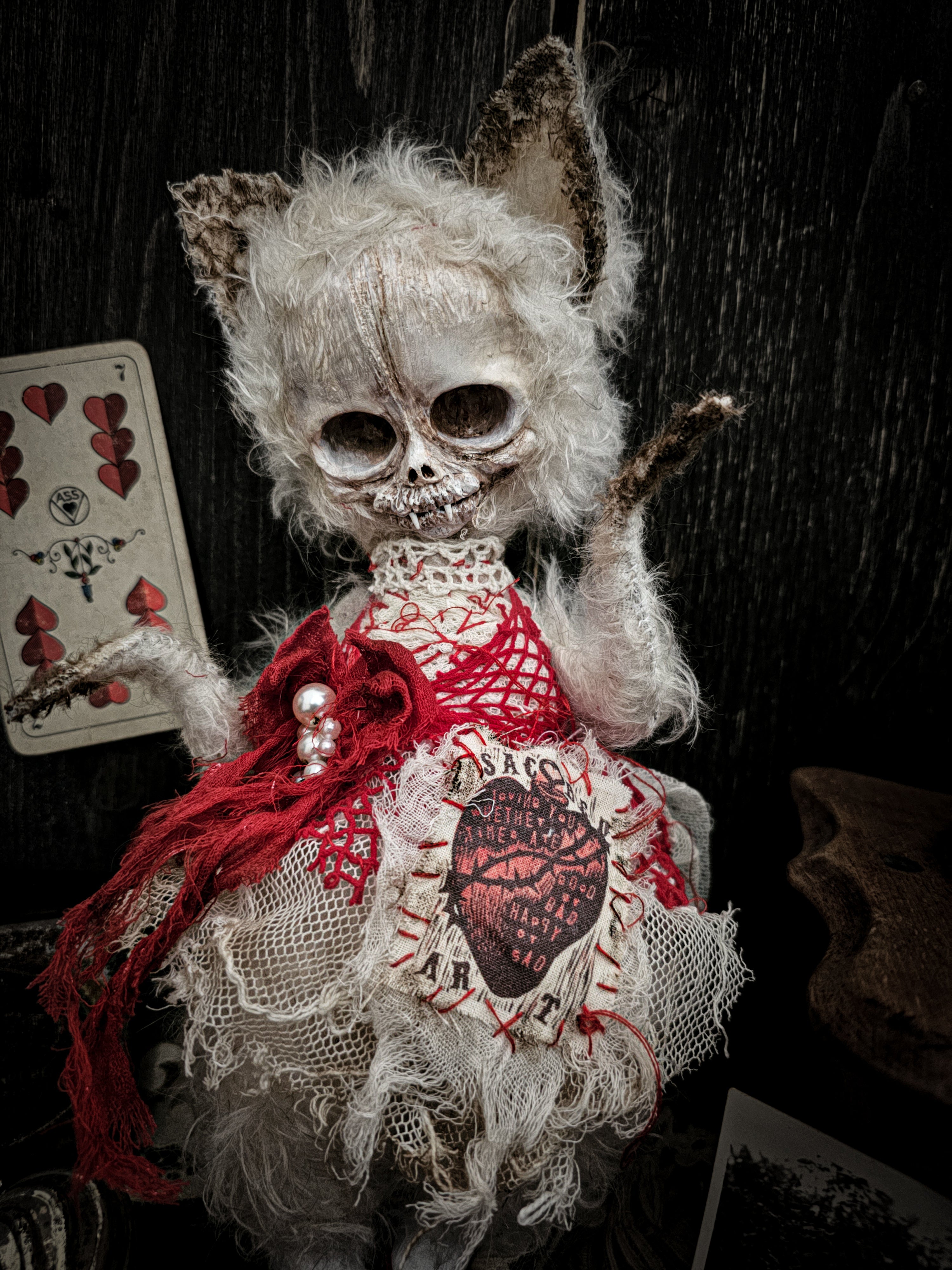 11" Skull Cat