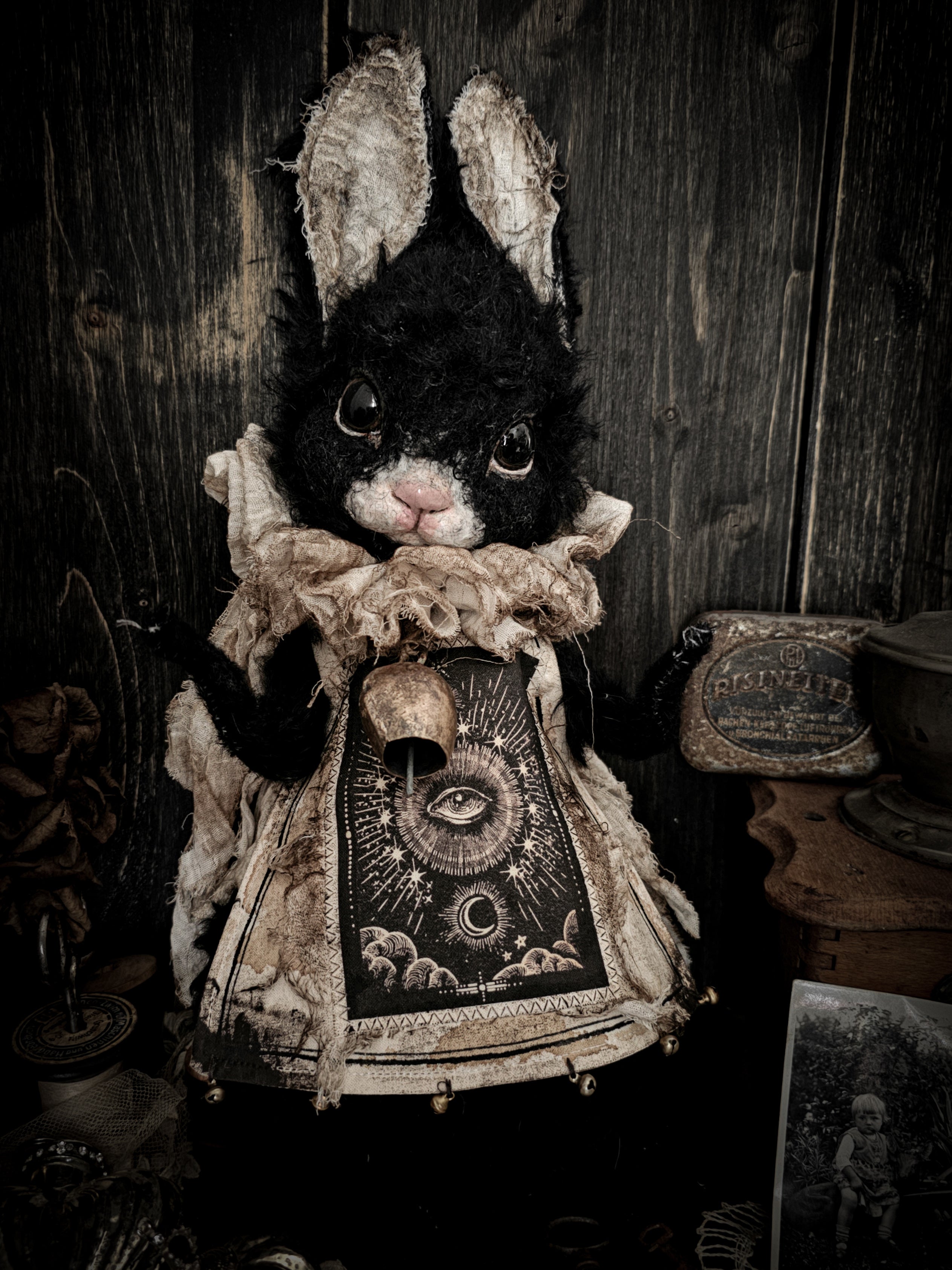 16" Black Rabbit