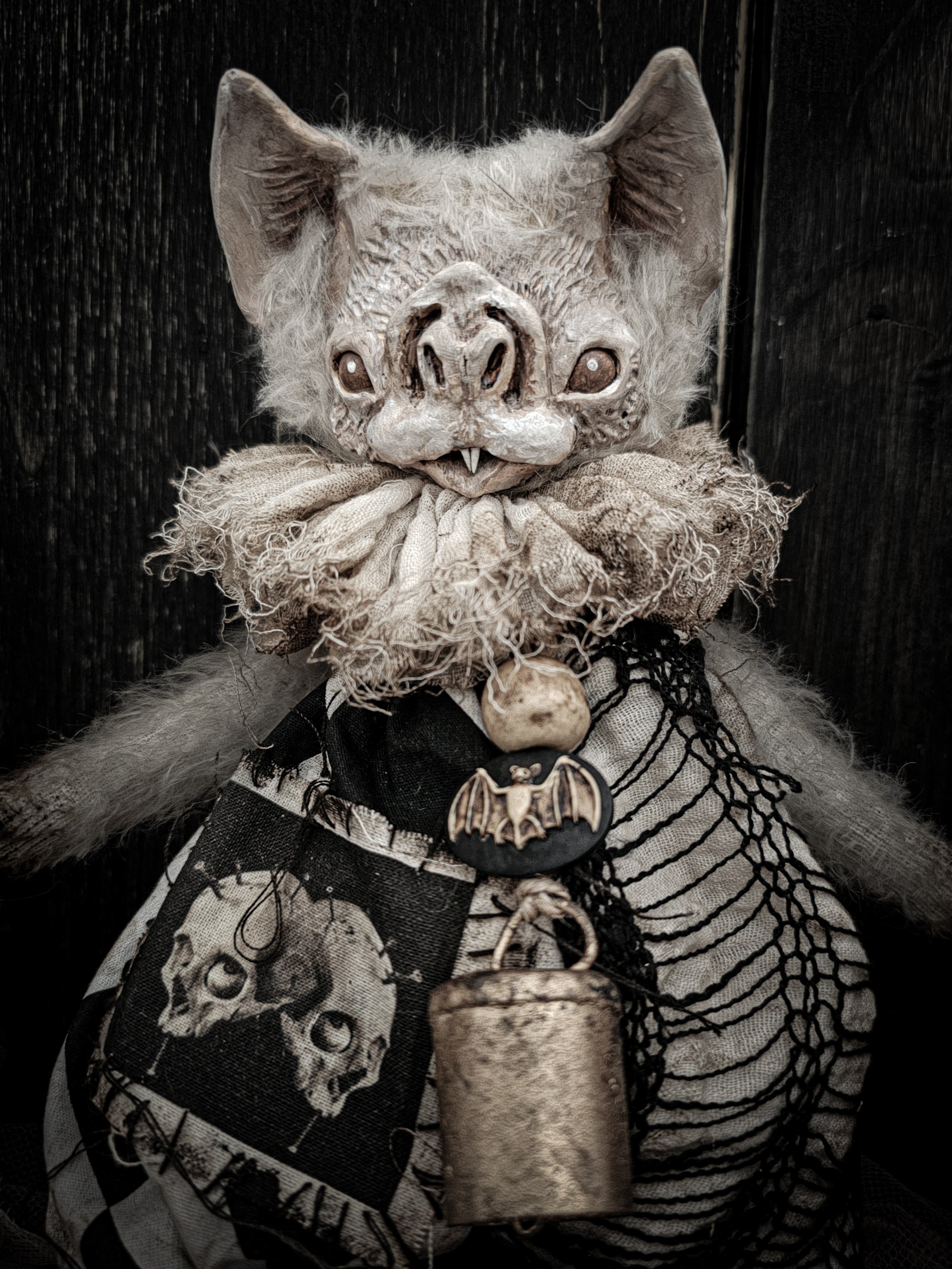 9" Pale Bat