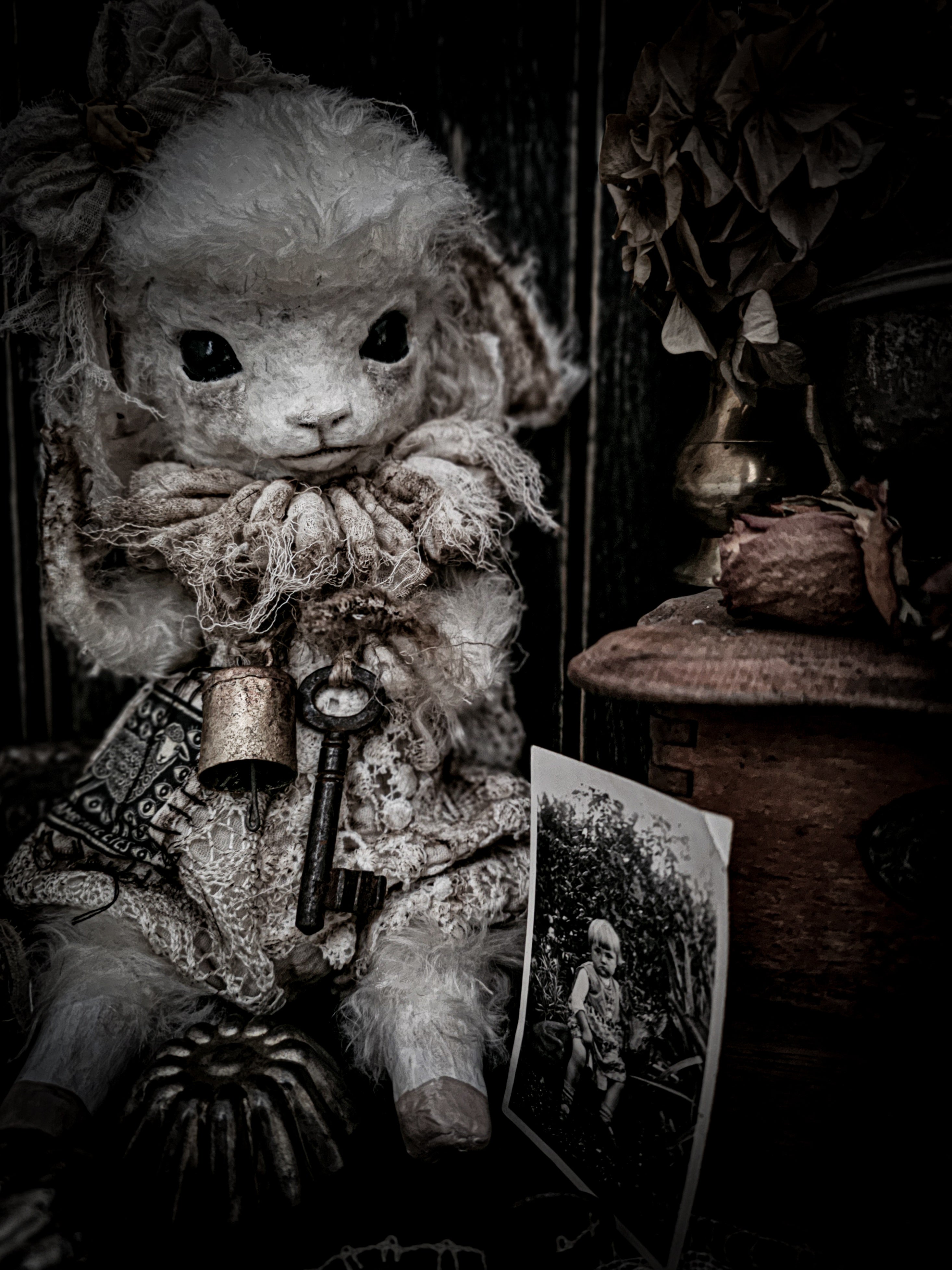 13.7" White Puffy Lamb